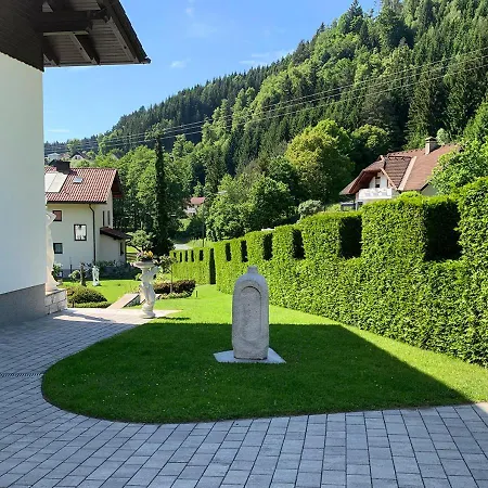 Fiore Am Naturschwimmbad!