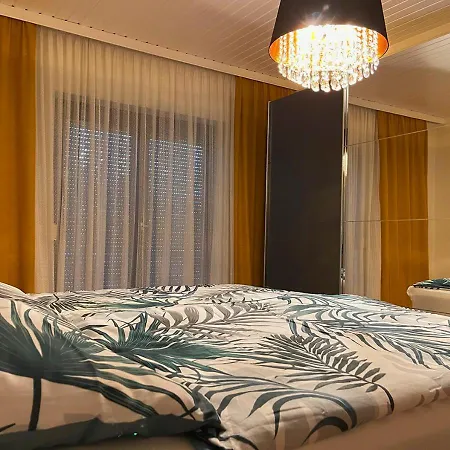Fiore Am Naturschwimmbad! Apartman