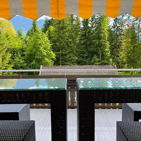 Fiore Am Naturschwimmbad!