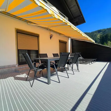 Fiore Am Naturschwimmbad! * Puch (Villach)