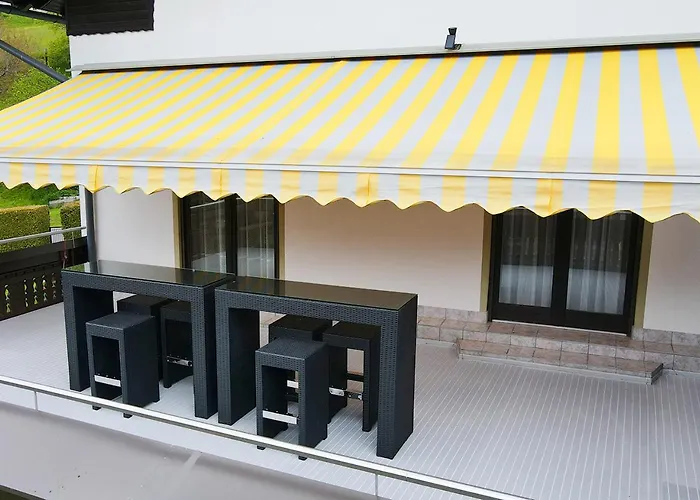 Fiore Am Naturschwimmbad! Puch (Villach)