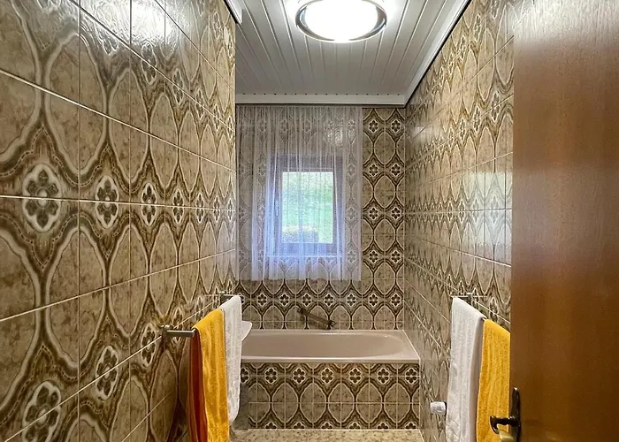 Fiore Am Naturschwimmbad! Διαμέρισμα Puch (Villach)