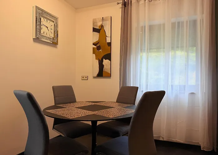 Apartament Fiore Am Naturschwimmbad! *