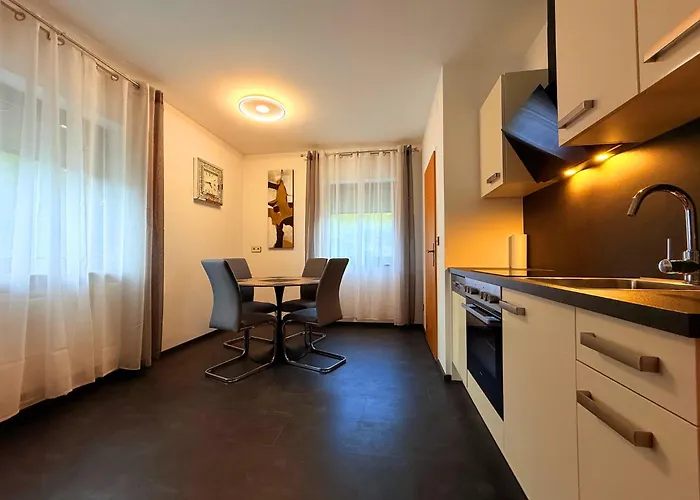 Apartament Fiore Am Naturschwimmbad! Puch (Villach)